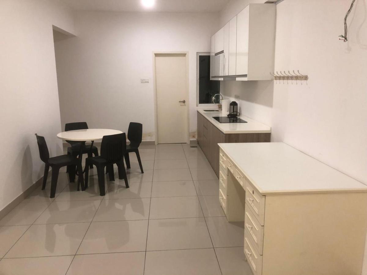R&C Homestay 5 Ипох Экстерьер фото