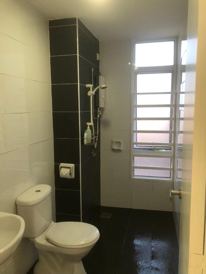 R&C Homestay 5 Ипох Экстерьер фото
