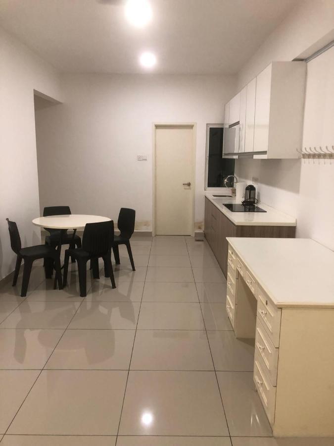 R&C Homestay 5 Ипох Экстерьер фото